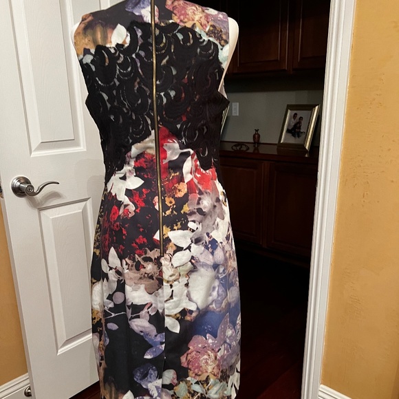 Dress - Picture 2 of 4
